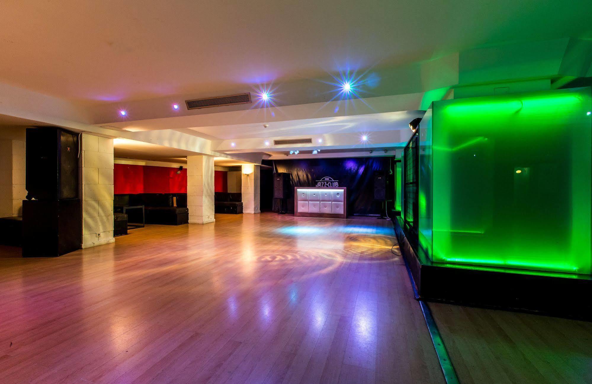Leonardo Hotel 4*